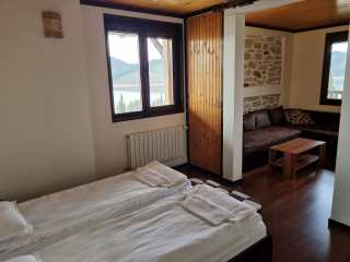 TRIFON ZAREZAN - ACCOMMODATION